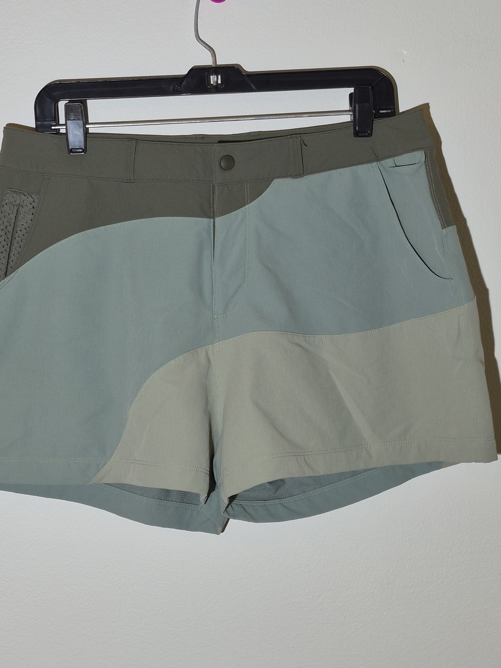 L) Outdoor Voices Rec Trek Sequoia Green Hiking Shorts